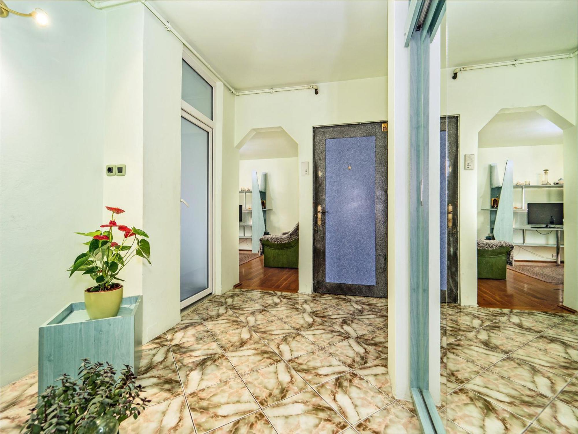 Arad Central Joy - Mihaela Apartment Exteriör bild